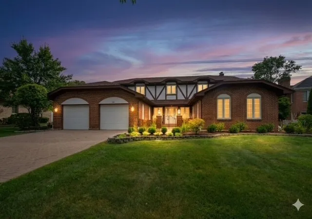 Photo 2 of Single family home for sale at 521 Forest Mews Dr, Oak Brook, IL 60523 | MLS# 12751856 | Listing updated on 2026-09-25