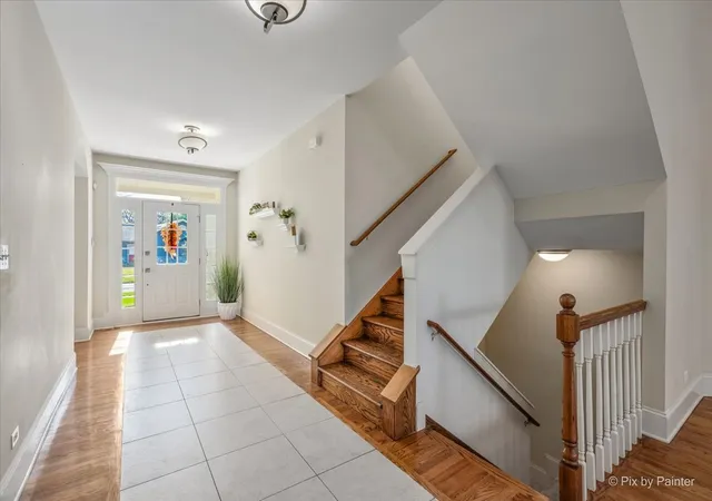 Photo 1 of Single family home for sale at 524 Tower Pl, Fox River Grove, IL 60021 | MLS# 12751883 | Listing updated on 2026-10-30