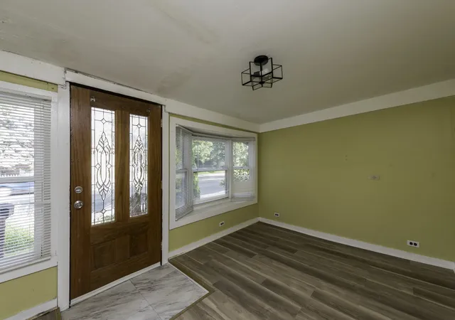 Photo 3 of Single family home for sale at 964 N Lewis Ave, Waukegan, IL 60085 | MLS# 12751889 | Listing updated on 2026-10-04