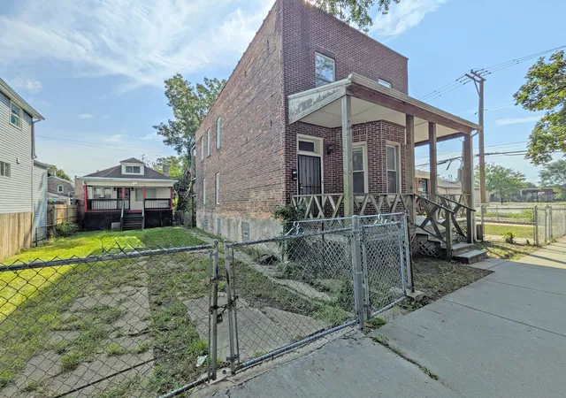 Photo 2 of Sale Pending at 6237 S Ada St, Chicago, IL 60636 | MLS# 12751933 | Listing updated on 2026-09-23