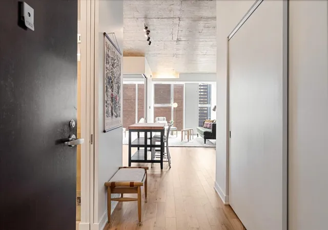 Photo 3 of Condo for sale at 550 N Saint Clair St #1302, Chicago, IL 60611 | MLS# 12751938 | Listing updated on 2026-09-14