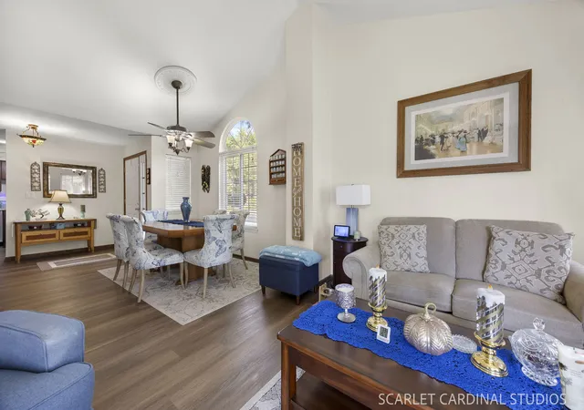 Photo 4 of Townhouse for sale at 449 Canterbury Dr, Carol Stream, IL 60188 | MLS# 12751944 | Listing updated on 2026-09-16