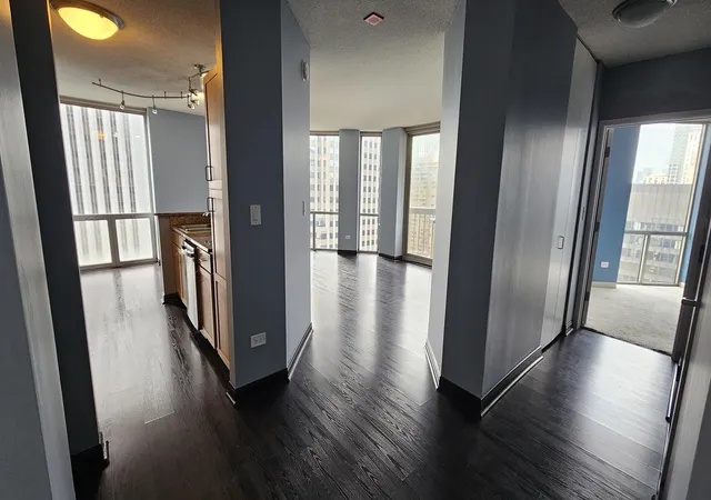 Photo 2 of Condo for sale at 222 N Columbus Dr #3102, Chicago, IL 60601 | MLS# 12751948 | Listing updated on 2026-09-22