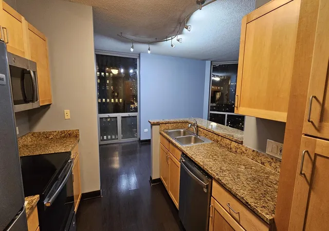 Photo 3 of Condo for sale at 222 N Columbus Dr #3102, Chicago, IL 60601 | MLS# 12751948 | Listing updated on 2026-09-14