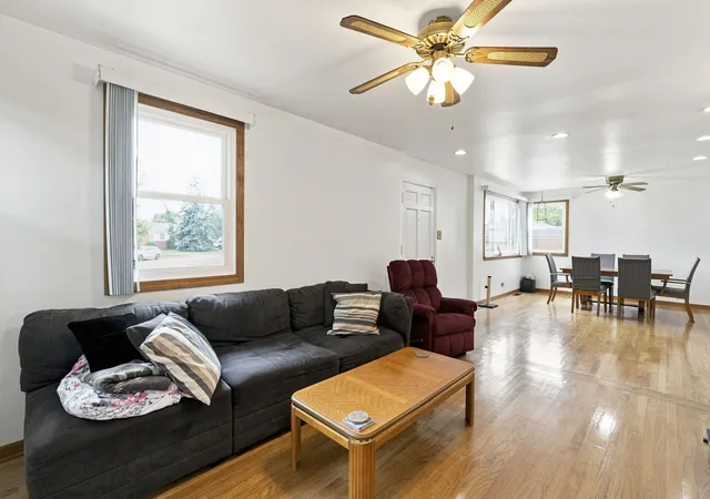 Photo 1 of Single family home for sale at 2170 Laura Ln, Des Plaines, IL 60018 | MLS# 12751968 | Listing updated on 2026-09-22