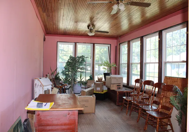 Photo 4 of Sale Pending at 304 S Maple St, Centralia, IL 62801 | MLS# 12751975 | Listing updated on 2026-09-28