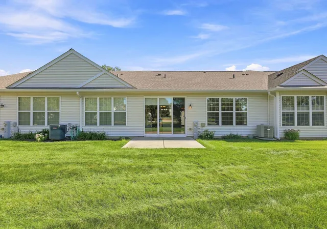 Photo 2 of Townhouse for sale at 12857 Norfolk Dr, Huntley, IL 60142 | MLS# 12751983 | Listing updated on 2026-09-25