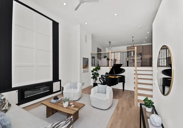 Photo 4 of Single family home for sale at 710 E 41 Street, Chicago, IL 60653 | MLS# 12751986 | Listing updated on 2026-09-12