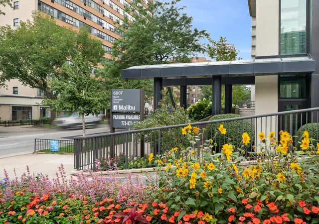 Photo 2 of Condo for sale at 6007 N Sheridan Rd #38G, Chicago, IL 60660 | MLS# 12752004 | Listing updated on 2026-09-16