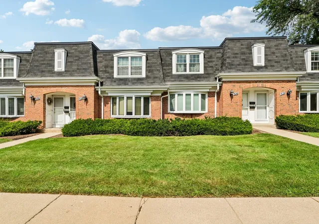 Photo 1 of Townhouse for sale at 328 Eastern Ave, Barrington, IL 60010 | MLS# 12752014 | Listing updated on 2026-09-11