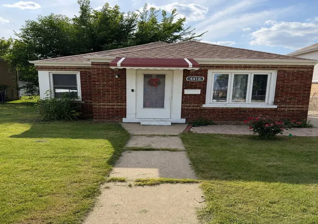 Photo 2 of Single family home for sale at 4418 Madison Ave, Brookfield, IL 60513 | MLS# 12752015 | Listing updated on 2026-10-06
