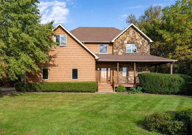 Photo 1 of Single family home for sale at 1205 Lakeview Dr, Port Byron, IL 61275 | MLS# 12752029 | Listing updated on 2026-10-21