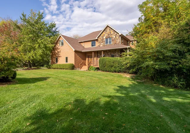 Photo 2 of Single family home for sale at 1205 Lakeview Dr, Port Byron, IL 61275 | MLS# 12752029 | Listing updated on 2026-10-21