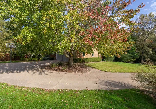 Photo 3 of Single family home for sale at 1205 Lakeview Dr, Port Byron, IL 61275 | MLS# 12752029 | Listing updated on 2026-10-21