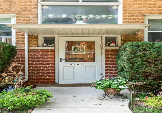 Photo 2 of Condo for sale at 5342 N California Ave #2N, Chicago, IL 60625 | MLS# 12752031 | Listing updated on 2026-09-14