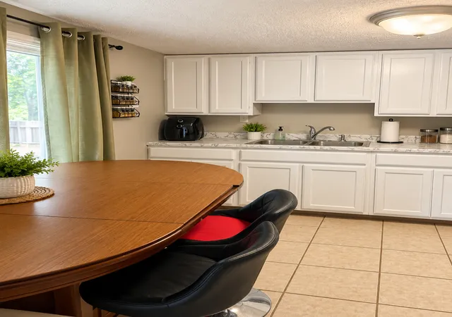 Photo 3 of Sale Pending at 7013 Elkhorn St, Machesney Park, IL 61115 | MLS# 12752046 | Listing updated on 2026-09-08