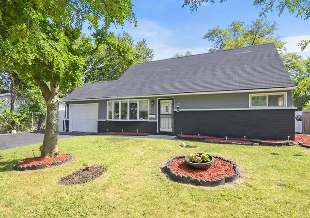Photo 1 of Single family home for sale at 21801 Central Park Ave, Park Forest, IL 60466 | MLS# 12752057 | Listing updated on 2026-10-07