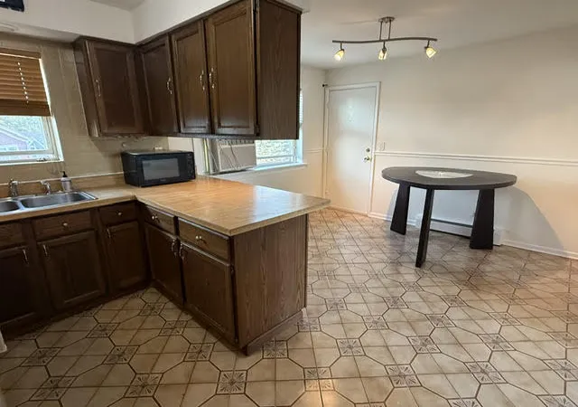 Listing Photo 5 - Condo for sale in building located at 5779 N Nw Hwy, Chicago, IL 60631 - Unit #103
