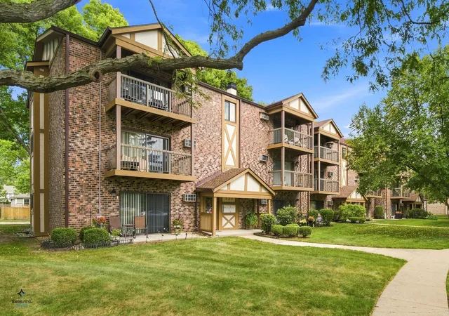 Photo 1 of Condo for sale at 753 S Dwyer Ave #C, Arlington Heights, IL 60005 | MLS# 12752079 | Listing updated on 2026-09-23