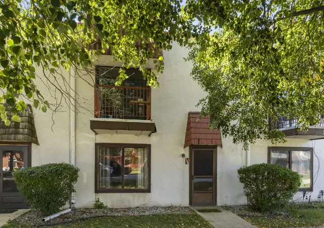 Photo 3 of Condo for sale at 743 E Fullerton Ave #108, Glendale Heights, IL 60139 | MLS# 12752102 | Listing updated on 2026-09-16
