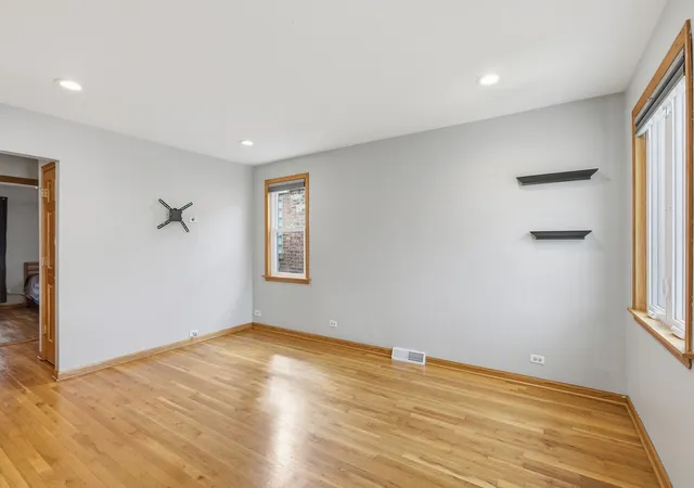 Photo 3 of Single family home for sale at 6005 S Mayfield Ave, Chicago, IL 60638 | MLS# 12752114 | Listing updated on 2026-09-20