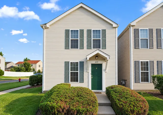 Photo 1 of Single family home for sale at 1651 Linden Park Ln, Aurora, IL 60504 | MLS# 12752126 | Listing updated on 2026-10-23