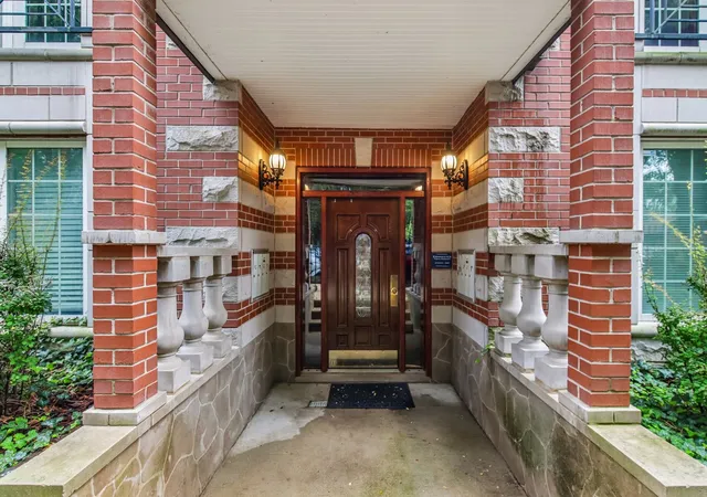 Photo 3 of Condo for sale at 2049 W Morse Ave #4W, Chicago, IL 60645 | MLS# 12752134 | Listing updated on 2026-09-16