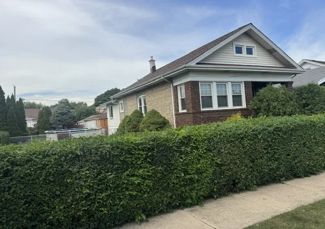 Photo 2 of Single family home for sale at 2726 Clarence Ave, Berwyn, IL 60402 | MLS# 12752144 | Listing updated on 2026-09-21