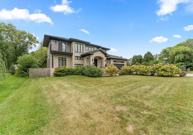Photo 2 of Single family home for sale at 21w741 Thorndale Ave, Medinah, IL 60157 | MLS# 12752152 | Listing updated on 2026-09-22