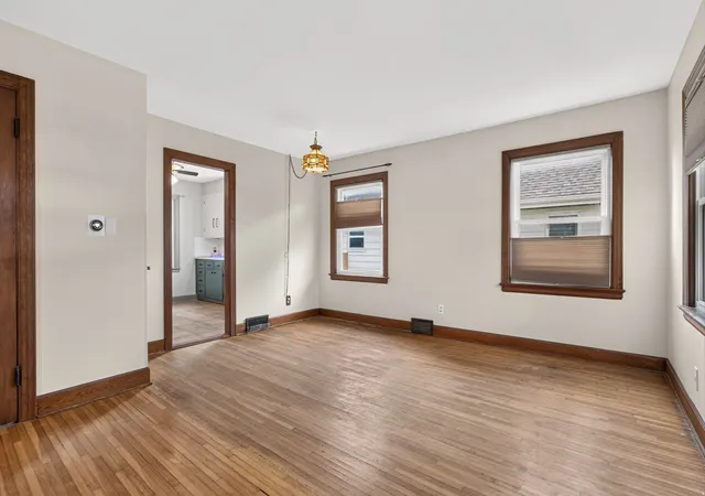 Photo 1 of Single family home for sale at 1618 S Center St, Bloomington, IL 61701 | MLS# 12752160 | Listing updated on 2026-09-16