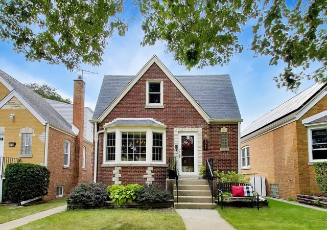 Photo 1 of Single family home for sale at 5042 N Melvina Ave, Chicago, IL 60630 | MLS# 12752181 | Listing updated on 2026-09-25