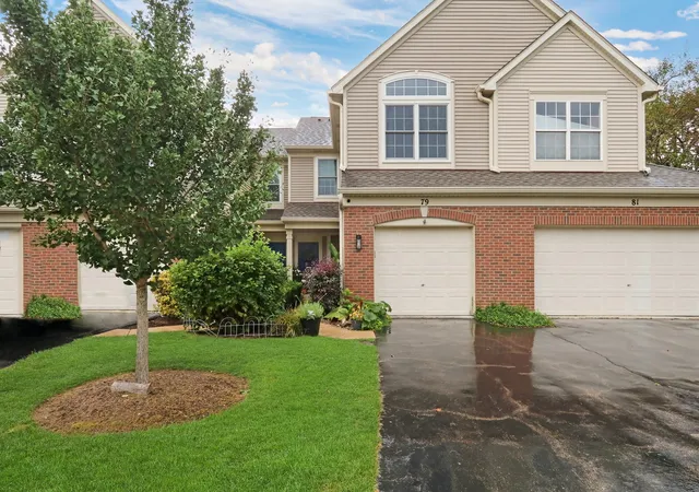 Townhouse for sale at 79 Pimlico Ct, Grayslake, IL 60030 | MLS# 12752182
