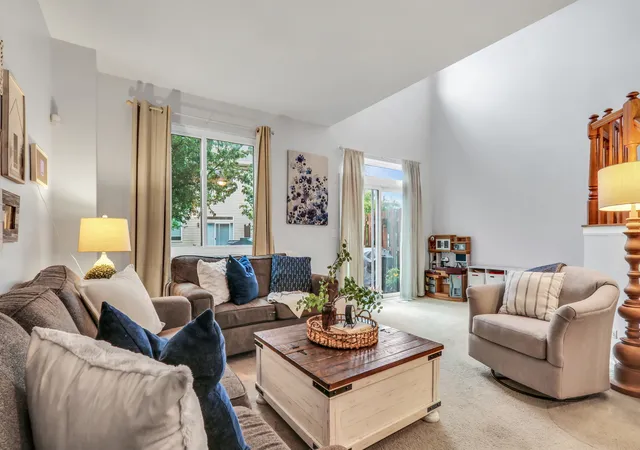 Photo 2 of Townhouse for sale at 79 Pimlico Ct, Grayslake, IL 60030 | MLS# 12752182 | Listing updated on 2026-09-15