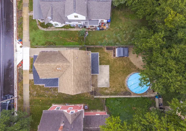 Photo 31 of Single family home for sale at 809 N Lee St, Bloomington, IL 61701 | MLS# 12752184 | Listing updated on 2026-09-12