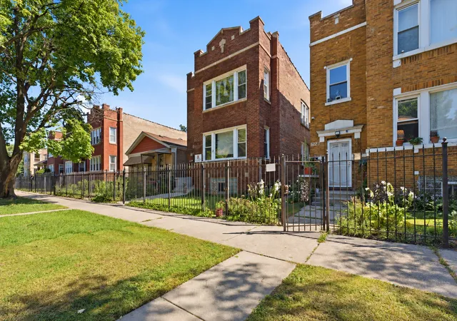 Multi family home for sale at 5219 S Peoria St, Chicago, IL 60609 | MLS# 12752210