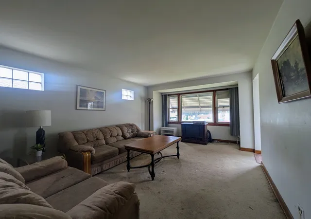 Photo 1 of Single family home for sale at 6639 S Knox Ave, Chicago, IL 60629 | MLS# 12752213 | Listing updated on 2026-09-16