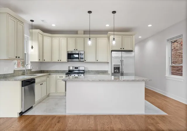 Photo 3 of Multi family home for sale at 2821 W Walnut St, Chicago, IL 60612 | MLS# 12752232 | Listing updated on 2026-09-29