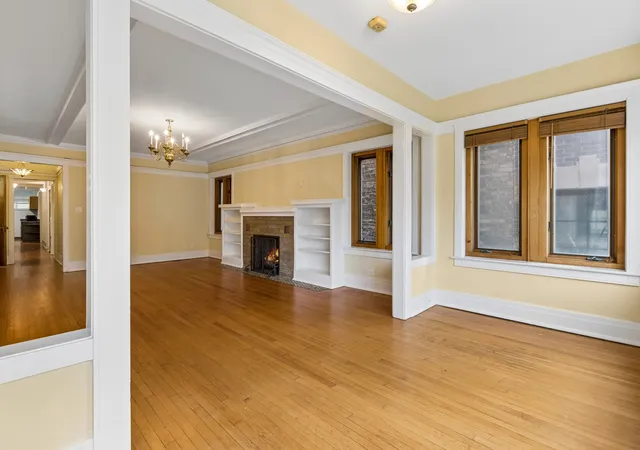 Photo 3 of Condo for sale at 1130 W Morse Ave #2E, Chicago, IL 60626 | MLS# 12752240 | Listing updated on 2026-09-15