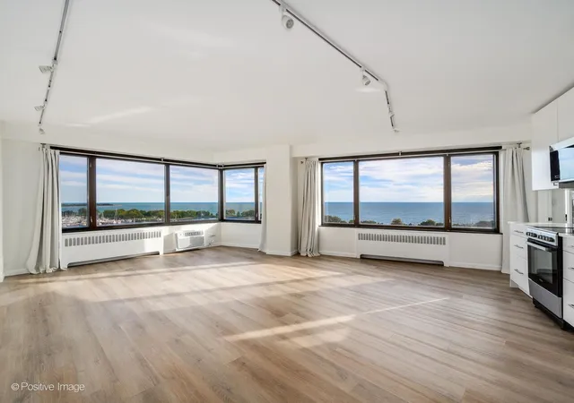 Photo 3 of Condo for sale at 3100 N Lake Shore Dr #1408, Chicago, IL 60657 | MLS# 12752243 | Listing updated on 2026-10-08