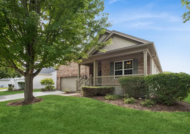 Photo 3 of Single family home for sale at 2173 Sandpiper Way, Elgin, IL 60124 | MLS# 12752247 | Listing updated on 2026-09-16
