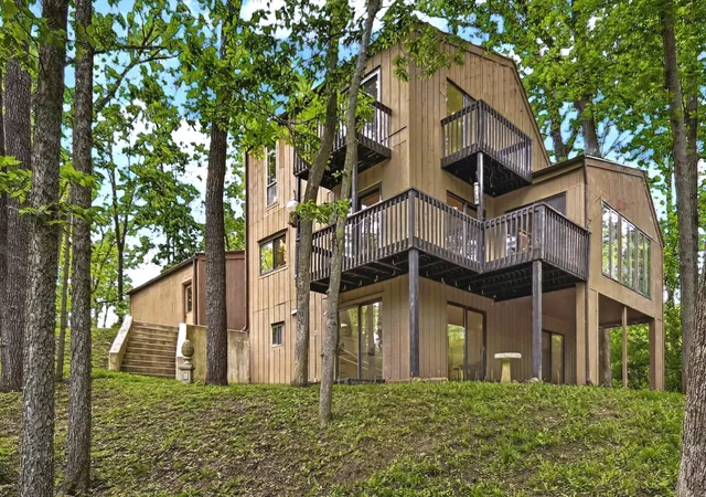 Photo 2 of Single family home for sale at 1309 Wildwood Ln, Mahomet, IL 61853 | MLS# 12752261 | Listing updated on 2026-09-22