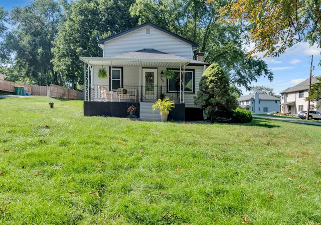 Photo 1 of Single family home for sale at 143 N Jefferson St, Lockport, IL 60441 | MLS# 12752270 | Listing updated on 2026-09-13