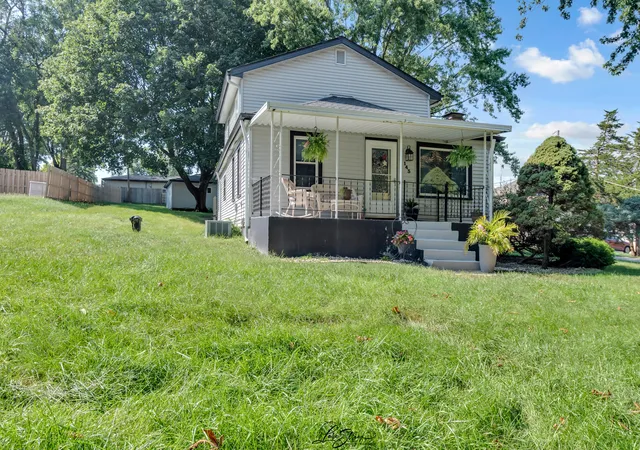 Photo 3 of Single family home for sale at 143 N Jefferson St, Lockport, IL 60441 | MLS# 12752270 | Listing updated on 2026-09-13
