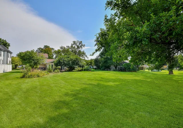 Photo 17 of Single family home for sale at 1126 S Edgewood Ave, Lombard, IL 60148 | MLS# 12752309 | Listing updated on 2026-09-13
