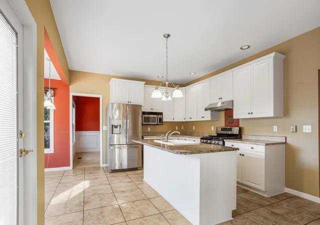 Photo 3 of Single family home for sale at 2602 Willoughby Rd, Champaign, IL 61822 | MLS# 12752312 | Listing updated on 2026-10-20