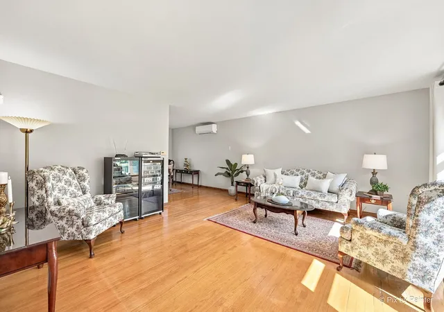 Photo 3 of Single family home for sale at 1512 190th Street, Homewood, IL 60430 | MLS# 12752341 | Listing updated on 2026-10-07