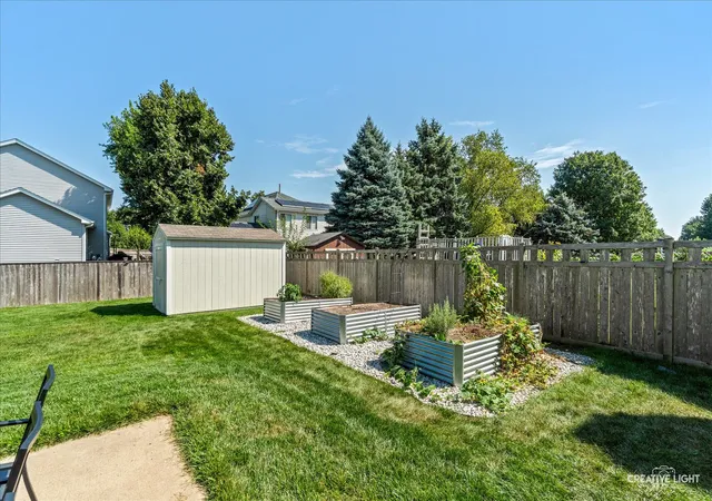 Photo 31 of Single family home for sale at 52 Blackberry Trl, Aurora, IL 60506 | MLS# 12752346 | Listing updated on 2026-09-15