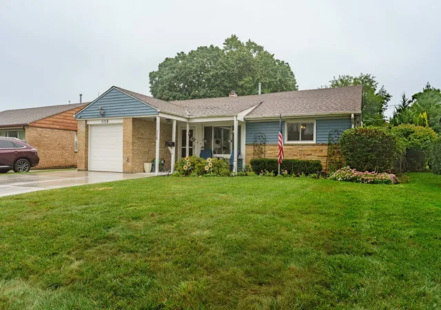 Photo 2 of Single family home for sale at 1115 S 3rd Avenue, Des Plaines, IL 60016 | MLS# 12752368 | Listing updated on 2026-10-05