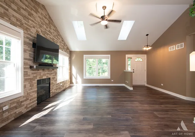 Photo 3 of Townhouse for sale at 927 Treeline Ct, Lockport, IL 60441 | MLS# 12752376 | Listing updated on 2026-10-05