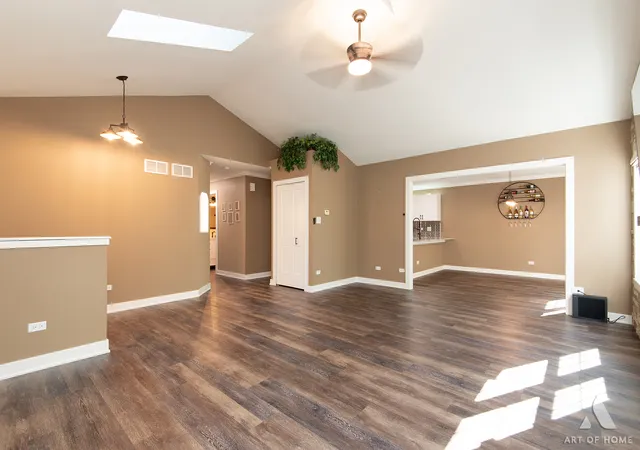 Photo 4 of Townhouse for sale at 927 Treeline Ct, Lockport, IL 60441 | MLS# 12752376 | Listing updated on 2026-10-05